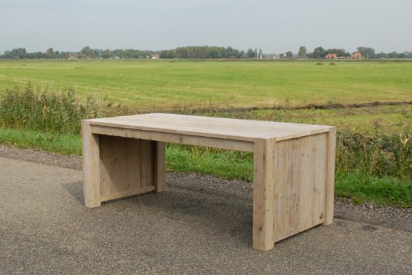 Steigerhouten bureau Welle