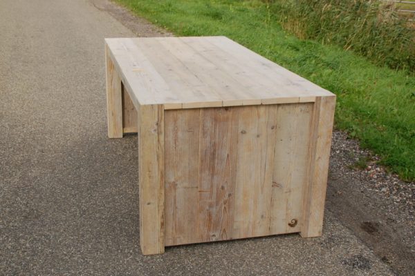 Steigerhouten bureau Welle