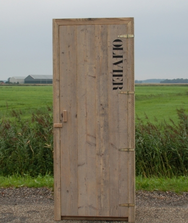 Steigerhouten kast Iselmar