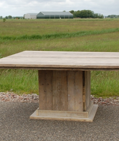 Steigerhouten kolomtafel Tjibbewyk