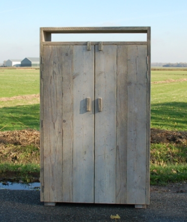 Steigerhouten servieskast Sânpoel